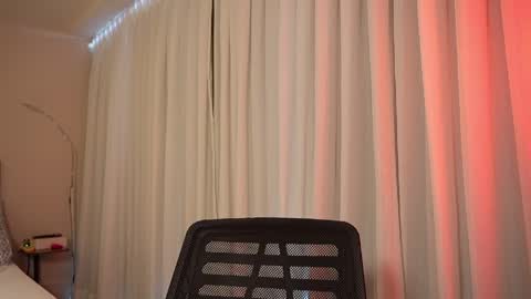 Snapshot of vexanyx chatting on May 2026 03:35:02 AM Vexa Nyx online show from May 2026 03:35:02 AM