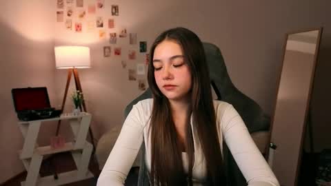 Snapshot of vexorin chatting on November 2025 08:18:01 PM Rachel online show from November 2025 08:18:01 PM