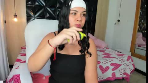 Vanesaa online show from June 2026 10:30:02 PM