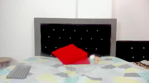 Snapshot of vfridaper chatting on March 2026 12:07:01 PM Frida online show from March 2026 12:07:01 PM