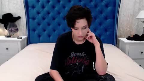 Via online show from October 2025 08:48:01 AM