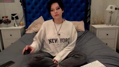 Via online show from December 2025 08:04:01 PM