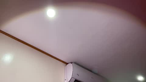 Snapshot of via_olala chatting on February 2026 06:17:02 AM via_olala online show from February 2026 06:17:02 AM