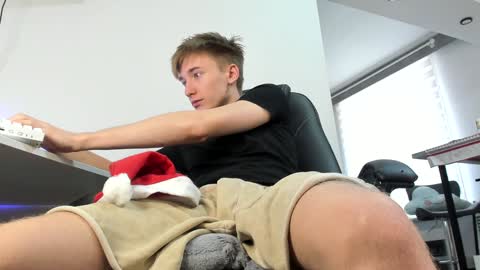 vibemygirl online show from January 2025 06:05:01 AM