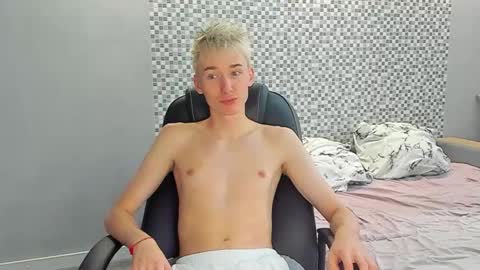 vibemygirl online show from September 2025 08:58:02 AM