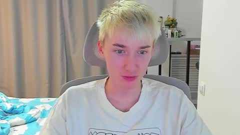 vibemygirl online show from October 2025 10:02:01 AM