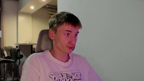 vibemygirl online show from February 2026 12:43:02 PM