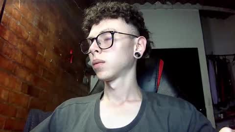 Vicent Brais online show from February 2025 11:59:02 PM