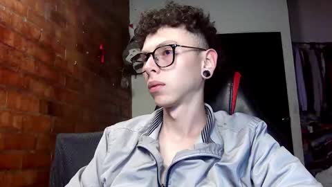 Vicent Brais online show from February 2025 12:26:01 AM