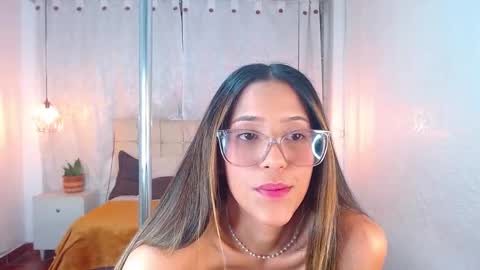 Snapshot of vicky_bass chatting on January 2025 09:14:02 PM VICTORIA online show from January 2025 09:14:02 PM