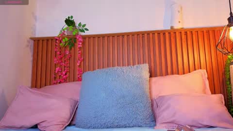 Snapshot of vicky_bass chatting on October 2025 06:21:01 PM VICTORIA online show from October 2025 06:21:01 PM