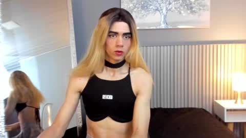  Vicky  online show from January 2026 12:10:01 PM