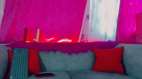 Snapshot of vicky_gill_ chatting on November 2025 05:04:01 PM vicky_gill_ online show from November 2025 05:04:01 PM