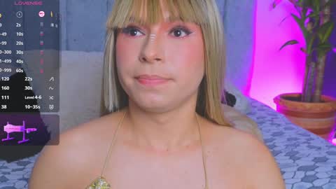 Snapshot of vicky_hot_x chatting on December 2024 07:04:02 PM online show from December 2024 07:04:02 PM