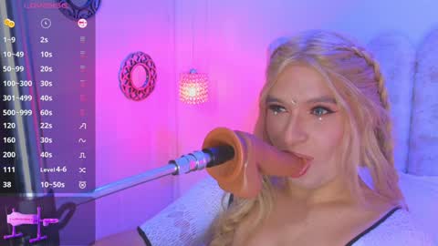 Snapshot of vicky_hot_x chatting on February 2025 01:34:01 AM online show from February 2025 01:34:01 AM