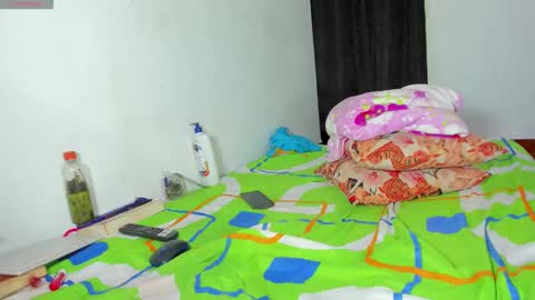 Snapshot of vicky_hotteei chatting on October 2025 03:40:01 AM vicky manuela online show from October 2025 03:40:01 AM