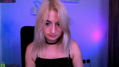 vicky_kim online show from July 2026 10:48:01 PM