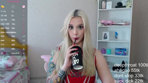 Snapshot of vickyfuckingdoll chatting on December 2024 08:54:02 AM vickyfuckingdoll online show from December 2024 08:54:02 AM