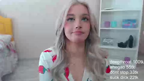 Snapshot of vickyfuckingdoll chatting on March 2025 05:16:02 PM vickyfuckingdoll online show from March 2025 05:16:02 PM