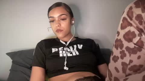 Goddess Victory  online show from February 2025 03:41:01 AM