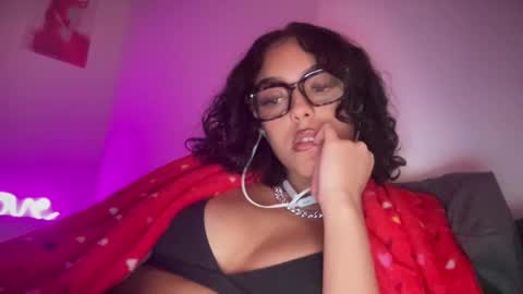 Goddess Victory  online show from February 2025 01:13:02 AM