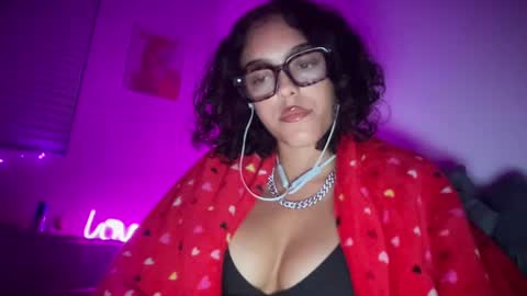 Goddess Victory  online show from February 2025 07:33:01 AM