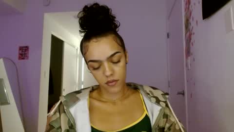 Goddess Victory  online show from November 2025 12:54:02 AM