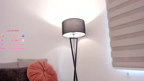 Victoria  online show from December 2024 04:57:02 PM