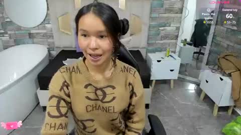Snapshot of victoria1_tay chatting on June 2026 07:13:01 PM victoria1_tay online show from June 2026 07:13:01 PM