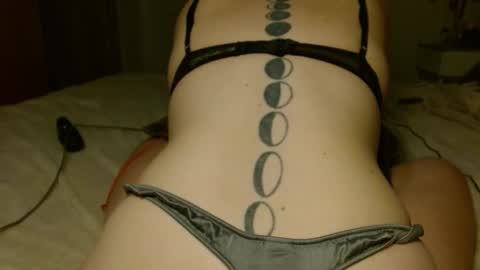 Victoria97 online show from October 2025 05:12:01 PM