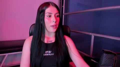 Snapshot of victoria_14_ chatting on January 2026 01:42:01 AM Victoria online show from January 2026 01:42:01 AM