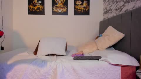 Snapshot of victoria__coopeer chatting on March 2025 11:35:02 PM Victoria Coopeer online show from March 2025 11:35:02 PM