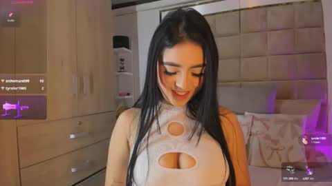 Snapshot of victoria_adaams1 chatting on October 2025 10:00:02 AM Victoria valentina online show from October 2025 10:00:02 AM