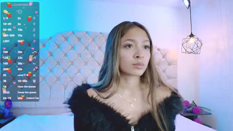 Snapshot of victoria_adams14 chatting on January 2025 11:58:02 AM Victoria for you online show from January 2025 11:58:02 AM