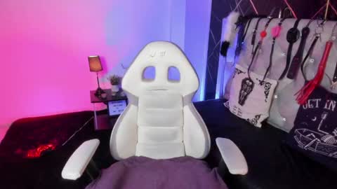 victoria_floyd1 online show from April 2026 08:44:02 PM