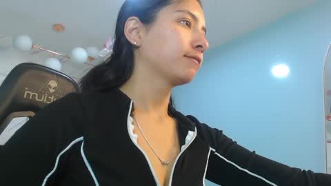 Victoria online show from April 2026 01:04:01 PM