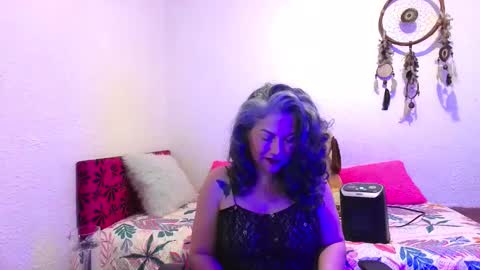 Snapshot of victoria_lover444 chatting on December 2025 04:18:02 AM Victoria Lover online show from December 2025 04:18:02 AM