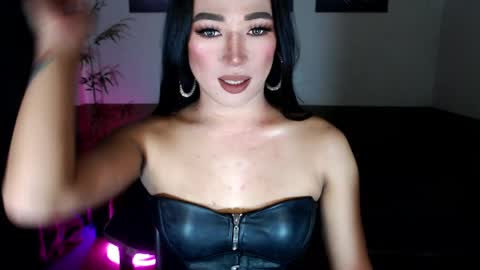 Victoria online show from April 2026 06:21:01 PM
