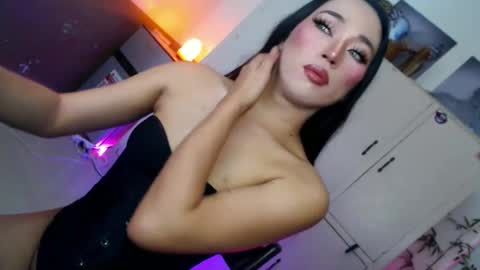 Snapshot of victoria_madness_dominatrix chatting on June 2026 11:11:01 PM Victoria online show from June 2026 11:11:01 PM