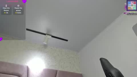 Vicky  online show from February 2026 03:32:01 AM