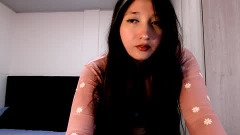 Snapshot of victoria_smile_ chatting on January 2025 11:29:01 PM Victoria online show from January 2025 11:29:01 PM