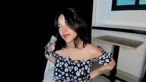 victoriaa2_doll online show from November 2025 11:54:01 AM