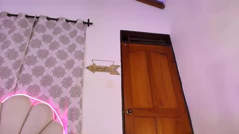 Snapshot of victoriablack_ chatting on March 2025 10:31:02 PM Victoria online show from March 2025 10:31:02 PM