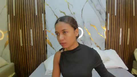 Snapshot of victoriaduarte chatting on June 2026 08:20:02 PM Victoria online show from June 2026 08:20:02 PM