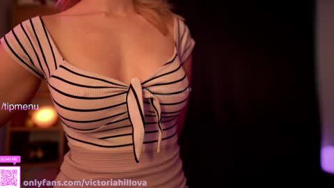 Victoria Hillova online show from October 2025 01:09:01 PM