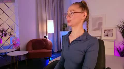 Victoria online show from May 2026 06:09:01 AM