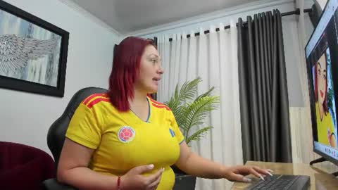 Snapshot of victoriapaker chatting on June 2026 11:04:02 AM victoriapaker online show from June 2026 11:04:02 AM