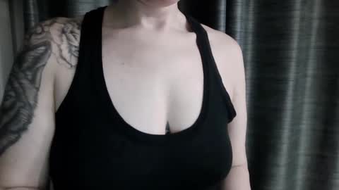 Snapshot of victoriaskyee chatting on April 2026 03:09:02 AM victoriaskyee online show from April 2026 03:09:02 AM