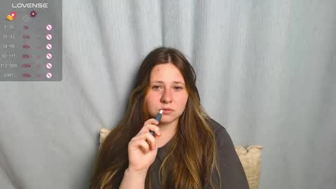 Snapshot of victoriassecrets_ chatting on September 2025 10:25:02 PM victoriassecrets_ online show from September 2025 10:25:02 PM