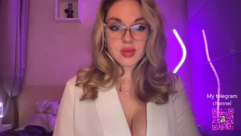 Victoria online show from April 2026 08:58:02 PM